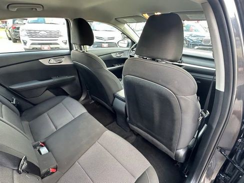 Used 2023 Kia Forte LXS w/ LXS Technology Package image 22