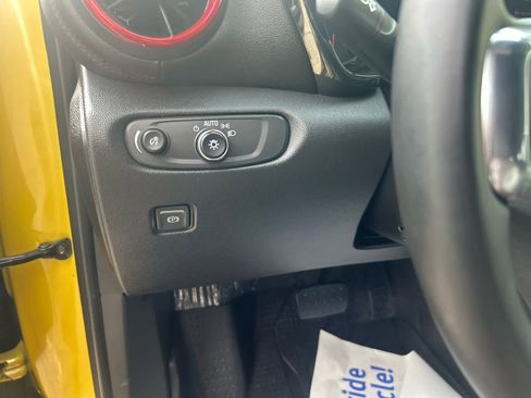 Used 2023 Chevrolet Blazer RS w/ Driver Confidence II Package image 16