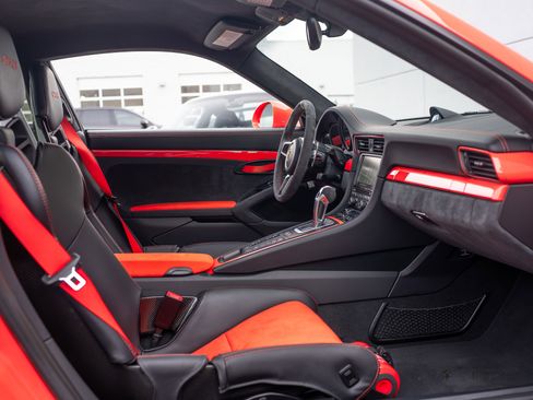 Used 2016 Porsche 911 GT3 RS image 20