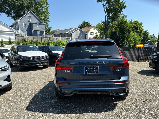 Used 2026 Volvo XC60 B5 Plus w/ Protection Package Premier AWD/4WD image 3