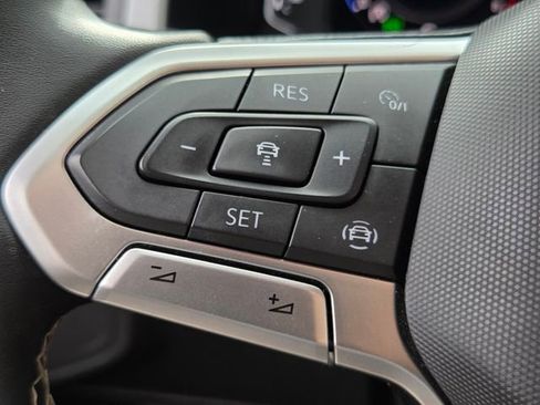 Used 2022 Volkswagen Atlas SE image 34