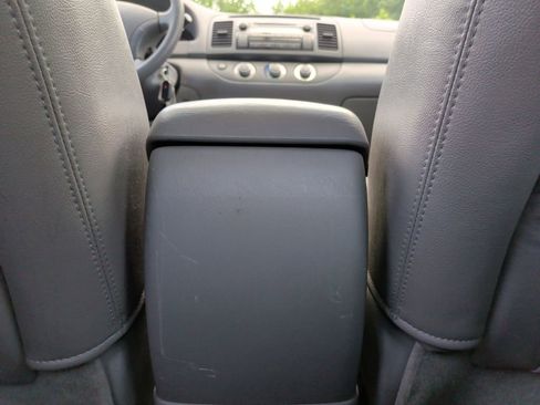 Used 2005 Toyota Camry LE FWD image 22