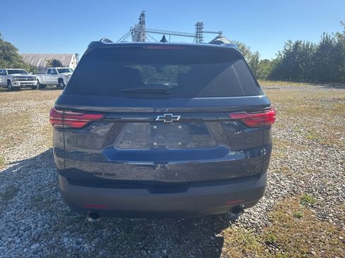 Used 2023 Chevrolet Traverse LT w/ Midnight/Sport Edition image 4