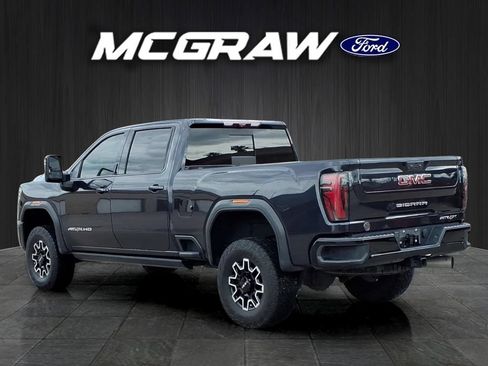 Used 2024 GMC Sierra 2500 AT4X AWD/4WD image 6