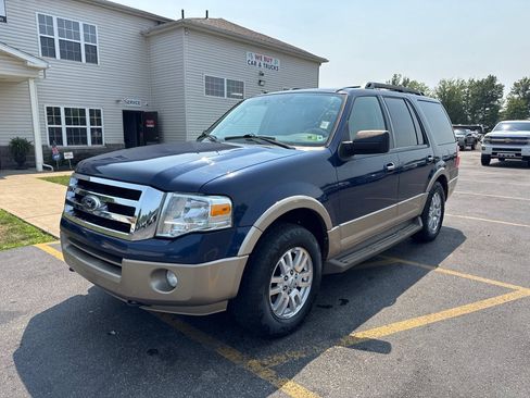 Used 2012 Ford Expedition XLT AWD/4WD image 2