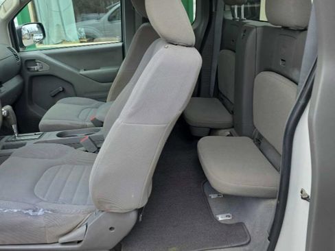 Used 2017 Nissan Frontier S image 5