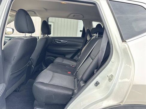 Used 2020 Nissan Rogue SV w/ Premium Package AWD/4WD image 9