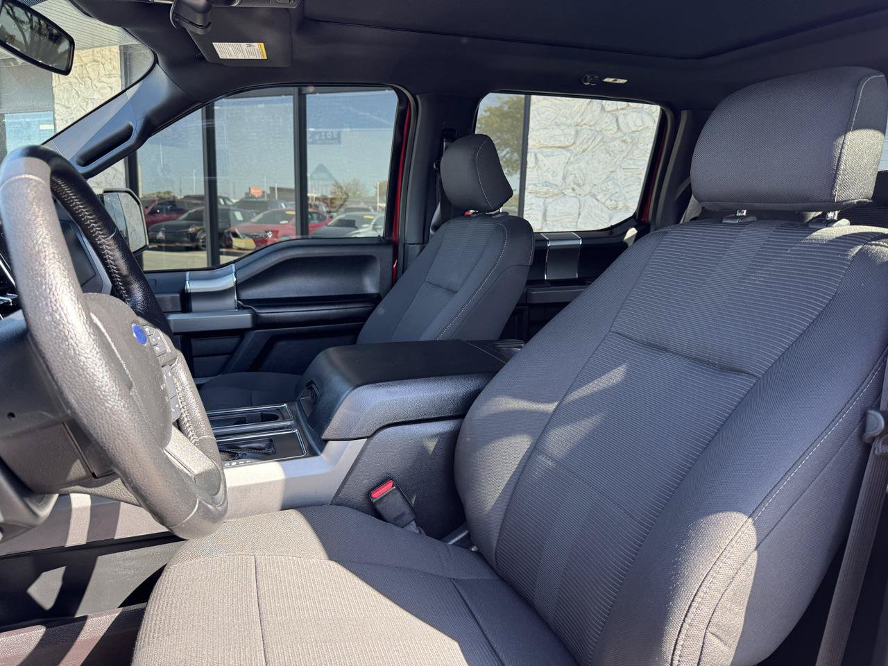 Used 2015 Ford F150 XLT w/ Equipment Group 302A Luxury AWD/4WD image 2