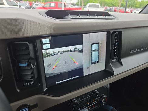 Used 2023 Ford Bronco Wildtrak AWD/4WD image 17