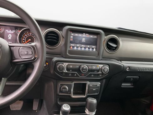 Used 2022 Jeep Wrangler Sport AWD/4WD image 11