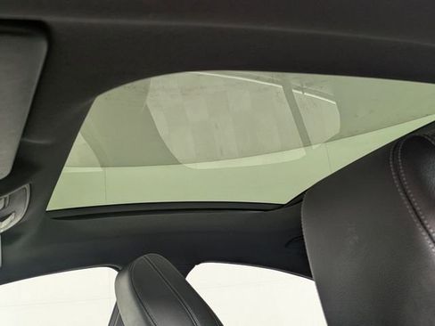 Used 2019 Mercedes-Benz CLA 250 4MATIC image 13