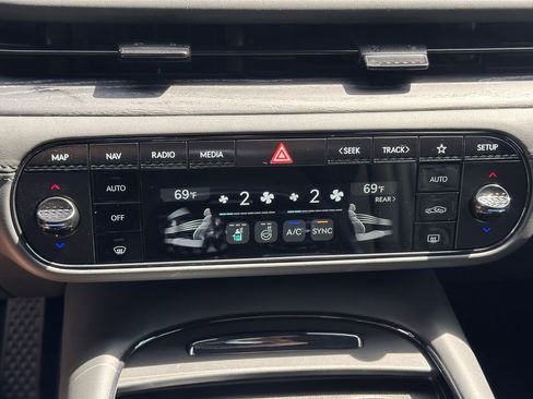 Used 2026 Genesis G90 3.5T Prestige image 36