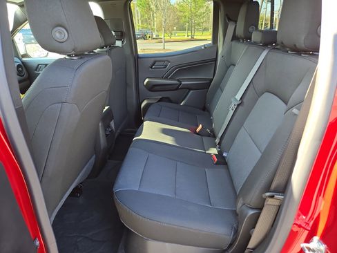 New 2026 Chevrolet Colorado W/T image 18