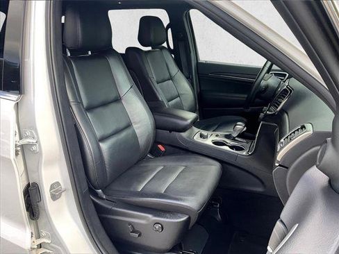 Used 2022 Jeep Grand Cherokee Limited AWD/4WD image 7