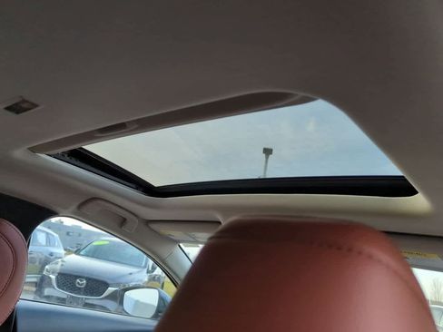 New 2025 MAZDA CX-30 Carbon image 20