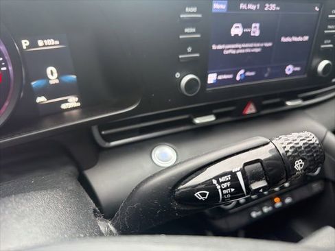 Used 2022 Hyundai Elantra SEL FWD image 23