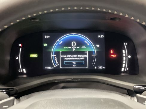 Certified 2025 Toyota Camry SE image 21