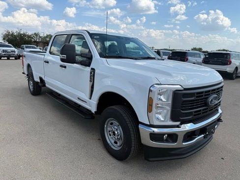 New 2026 Ford F250 XL w/ XL Chrome Package image 1