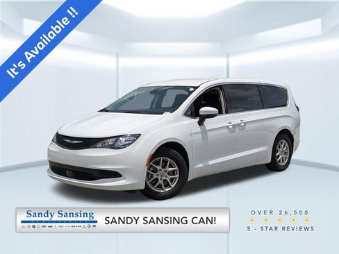 Used 2023 Chrysler Voyager LX FWD image 1