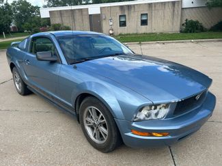 Used 2005 Ford Mustang Coupe image 1