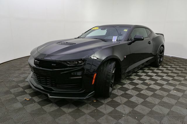 Used 2023 Chevrolet Camaro SS RWD image 6