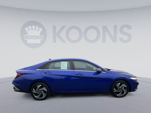 Used 2025 Hyundai Elantra Limited image 8