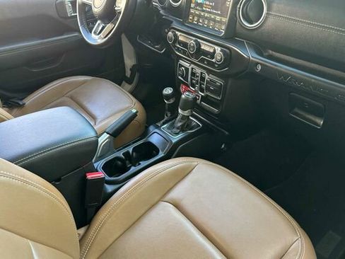 Used 2022 Jeep Wrangler Unlimited Rubicon 4xe image 13