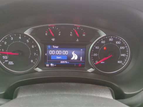 Used 2024 GMC Terrain SLE w/ Driver Convenience Package image 19