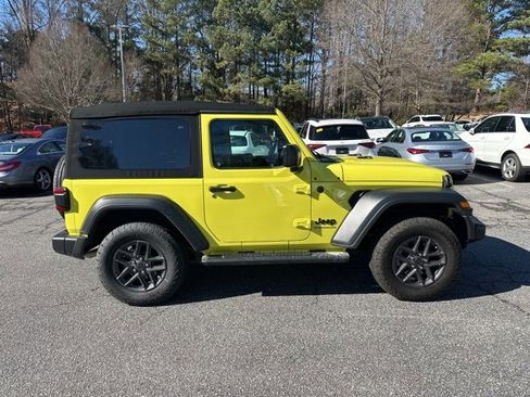 Used 2024 Jeep Wrangler Sport S image 4