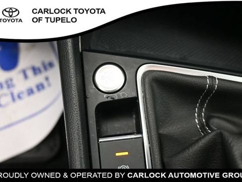 Used 2024 Volkswagen Jetta SE w/ Panoramic Sunroof Package FWD image 17