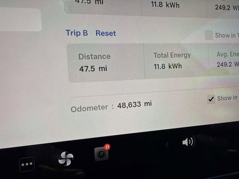 Used 2022 Tesla Model 3 image 36