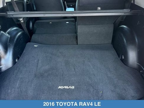 Used 2016 Toyota RAV4 LE FWD image 17