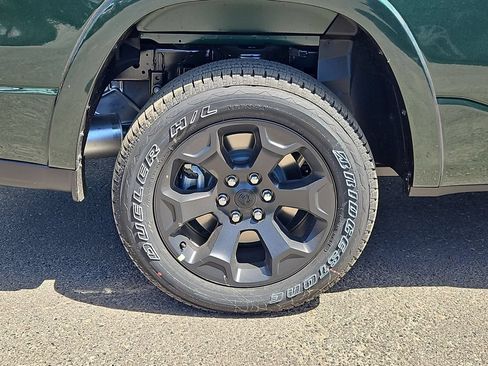 New 2026 RAM 1500 Big Horn AWD/4WD image 9