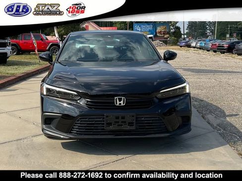 Used 2023 Honda Civic Sport image 2