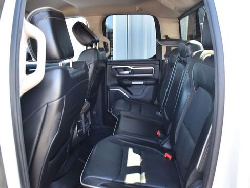 Used 2019 RAM 1500 Laramie AWD/4WD image 6