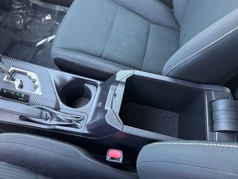 Used 2015 Toyota RAV4 XLE AWD/4WD image 28