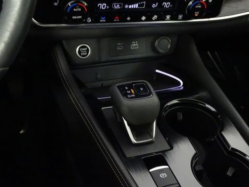 Used 2022 Nissan Rogue Platinum w/ Head-Up Display Package image 34