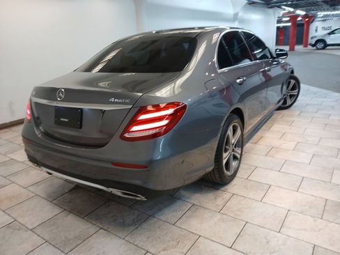 Used 2019 Mercedes-Benz E 300 4MATIC w/ Premium 1 Package image 5