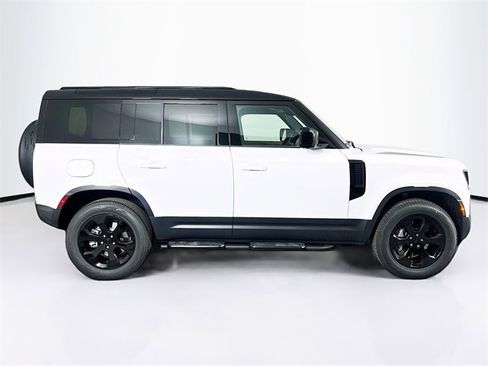 New 2026 Land Rover Defender 110 S image 4