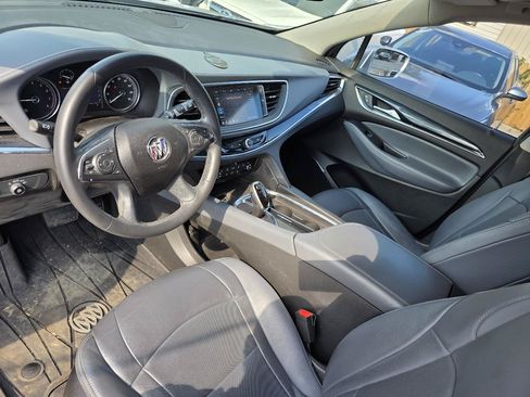 Used 2020 Buick Enclave Essence w/ Sport Touring Edition FWD image 34