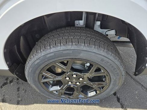 New 2026 Ford Maverick Lariat w/ Black Appearance Package image 8