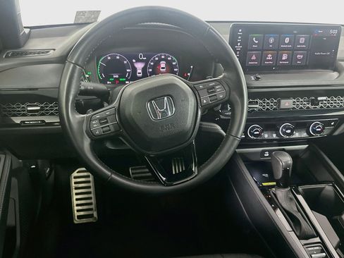 Used 2025 Honda Accord Sport image 17