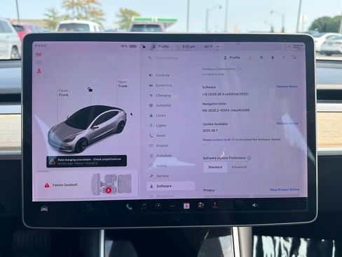 Used 2018 Tesla Model 3 Long Range image 48