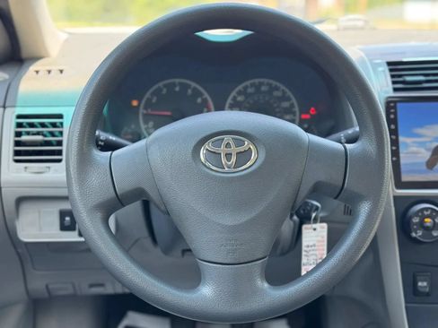 Used 2010 Toyota Corolla LE FWD image 20