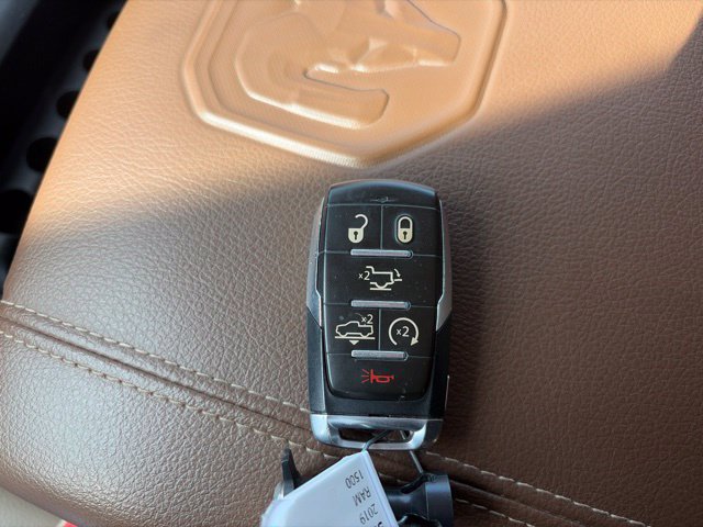 Used 2019 RAM 1500 Laramie AWD/4WD image 63