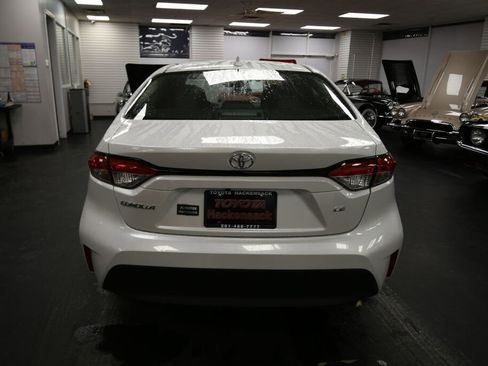 Certified 2025 Toyota Corolla LE image 6