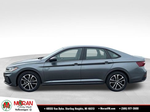 Used 2026 Volkswagen Jetta Sport FWD image 2