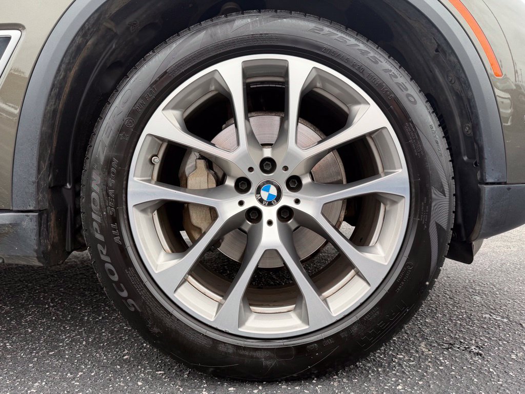 Used 2021 BMW X5 xDrive40i w/ Premium Package AWD/4WD image 12