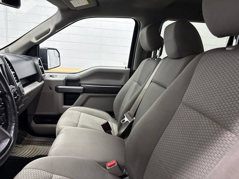 Used 2017 Ford F150 XLT w/ Equipment Group 302A Luxury AWD/4WD image 19