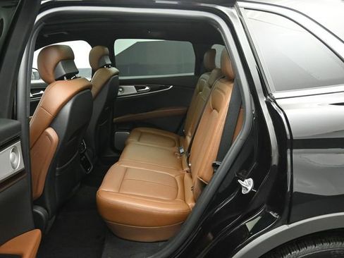 Certified 2023 Lincoln Nautilus Reserve w/ Equipment Group 202A image 22